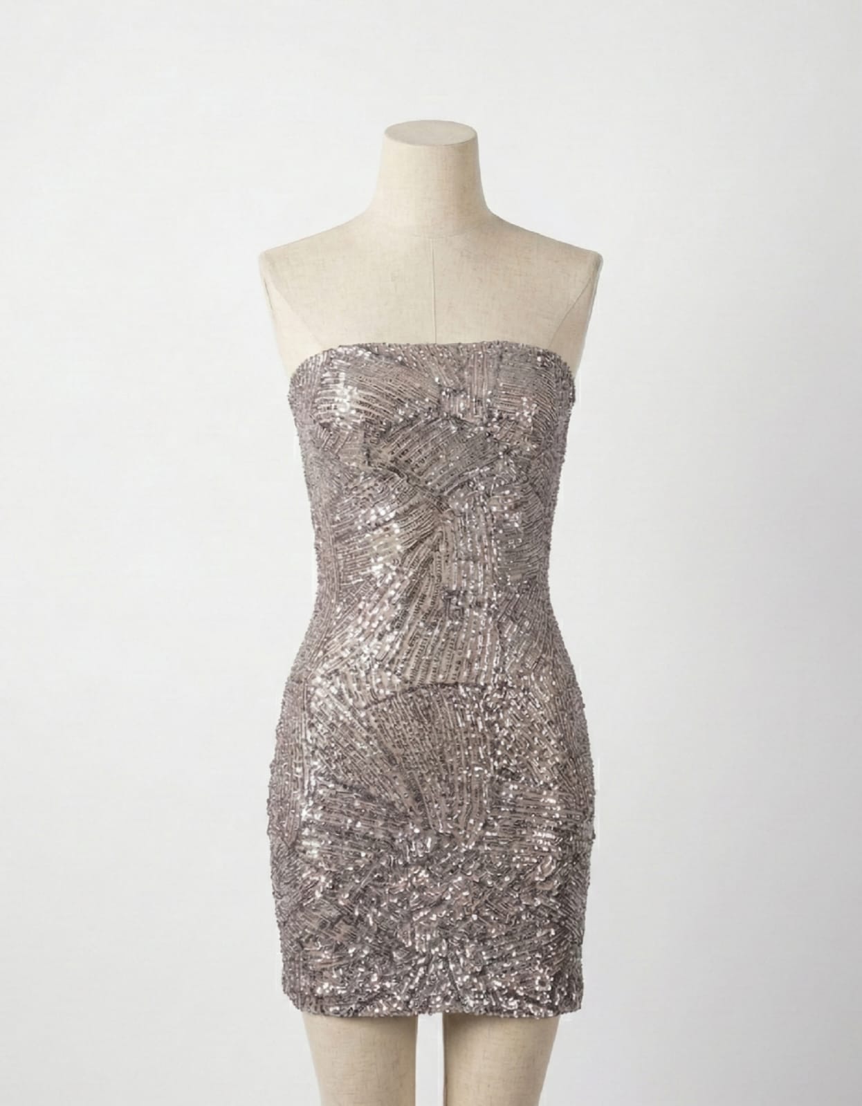 WhatsApp Image 2025-12-06 at 08.36.00